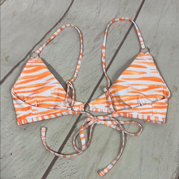 SHEIN Orange and White Zebra Print Bikini - Picture 4 of 5